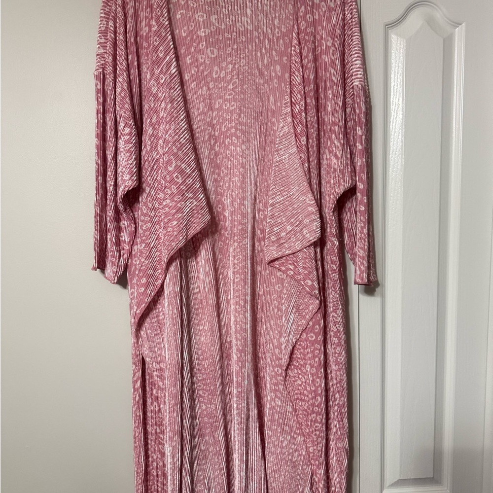 LuLaRoe Large Pink Shirley Kimono